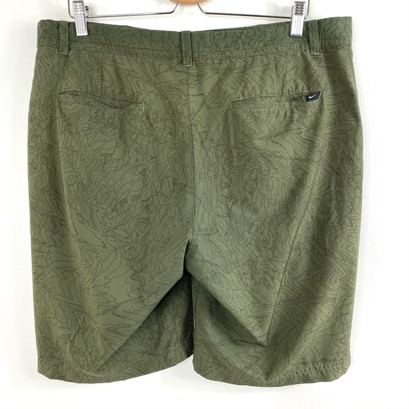 Nike Golf Standard Fit Golf Shorts Print Green - Picture 4 of 9